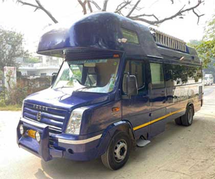 bharat benz luxury motorhomes hire with toilet washroom kitchen hire in delhi india